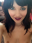 Mellisa Clarke pics, sweet mother of Mellisa